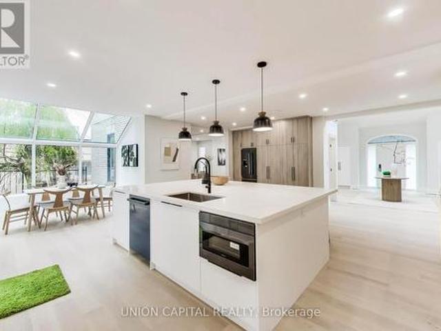 House for sale in Ancaster, Ontario