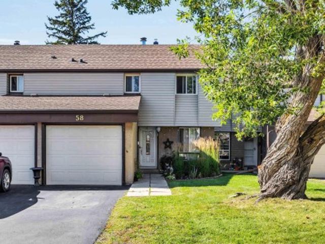 Townhouse for sale in Saint Albert, Alberta