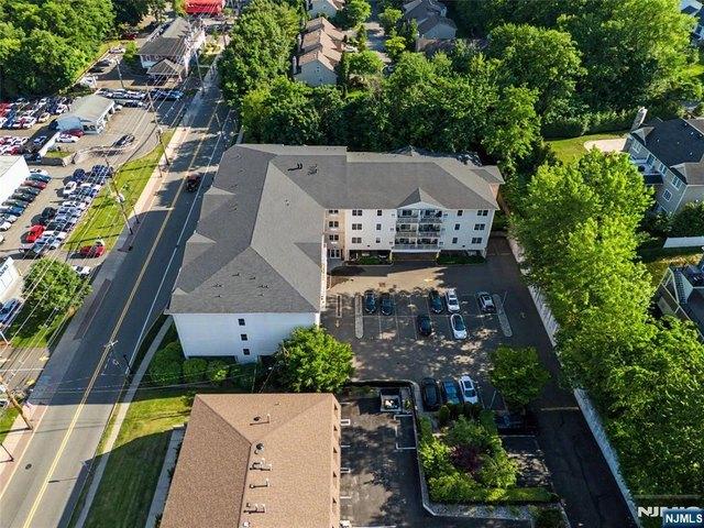Condo for sale in Emerson, New Jersey