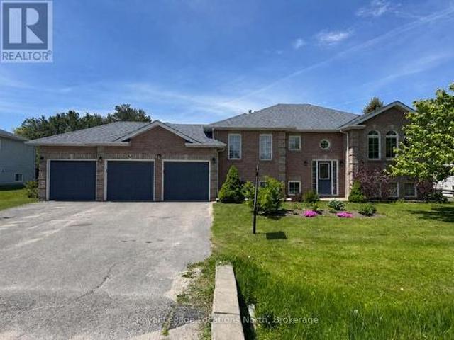 House for sale in Wasaga Beach, Ontario