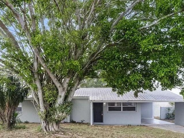 House for sale in Frostproof, Polk County