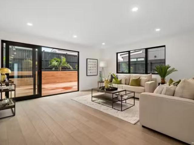 House for sale in Auckland, Oroua County
