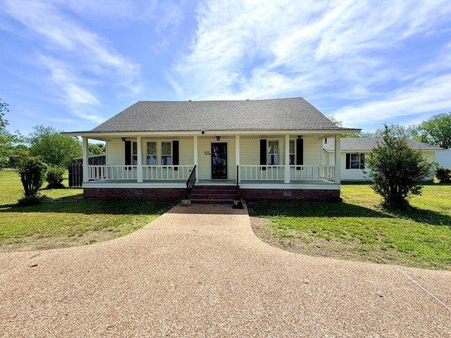 House for sale in Shaw, Mississippi