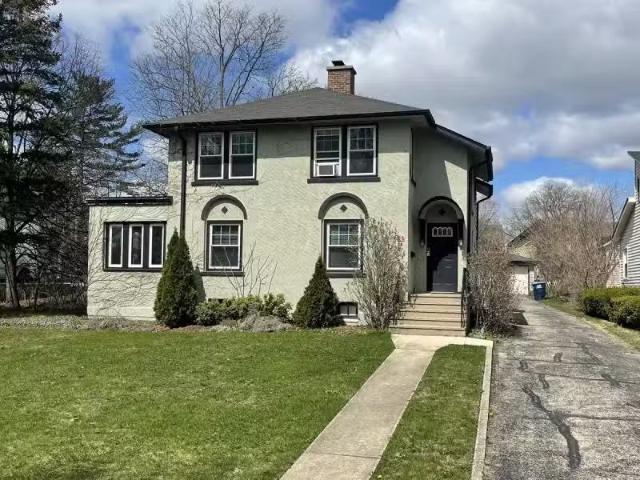 House for rent in Downers Grove