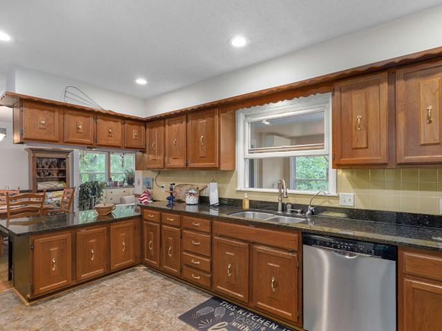 House for sale in Stone, Missouri