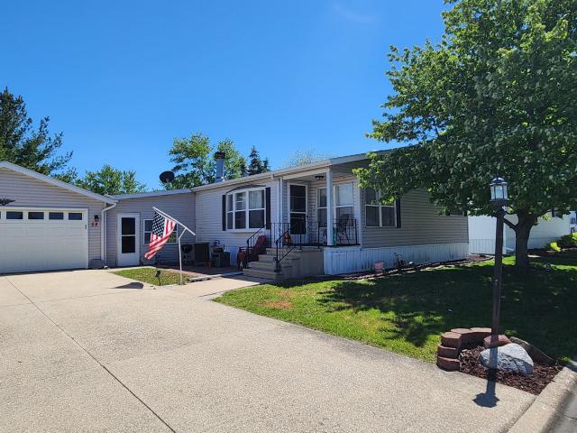 House for sale in Manteno, Illinois