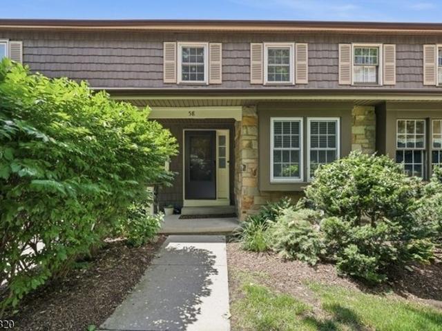 Townhouse for sale in Allamuchy, New Jersey