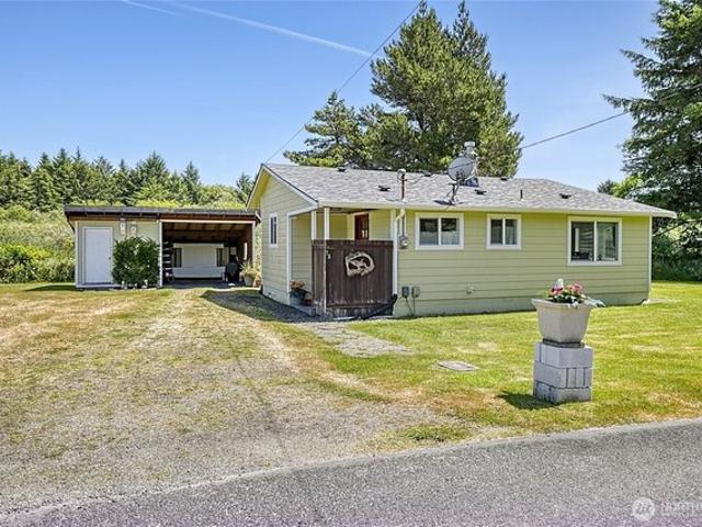 House for sale in Hoquiam, Washington