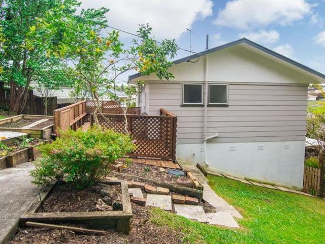 House for rent in McLaren Park, Henderson-Massey