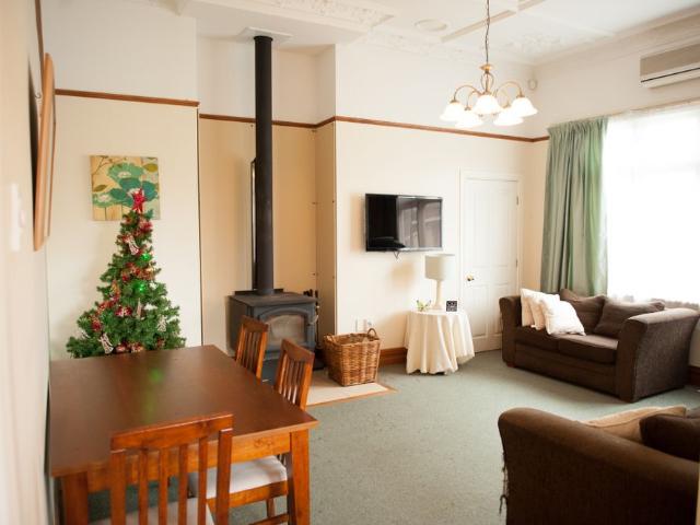 House for rent in Otakou