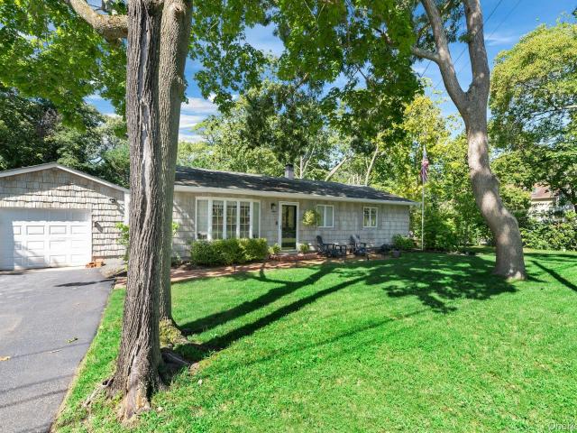 House for sale in Center Moriches, Town of Brookhaven
