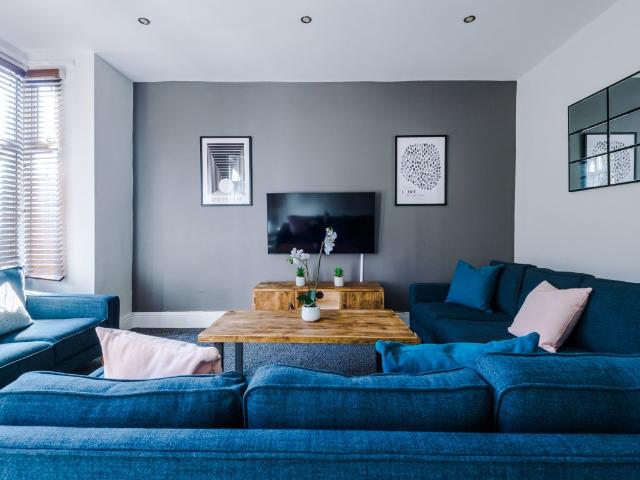 House for rent in Hyde Park, West Yorkshire
