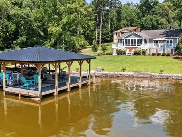 House for sale in Waterloo, South Carolina