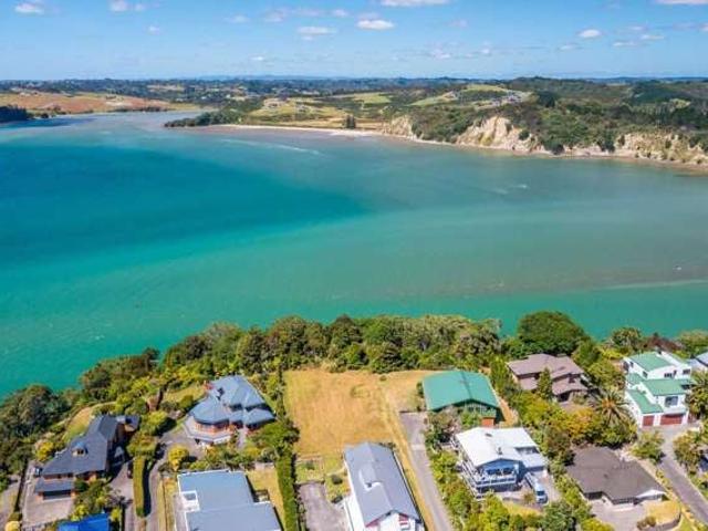 Land for sale in Whangaparaoa, Oroua County