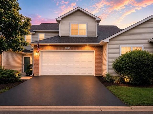 Townhouse for sale in Sugar Grove, Illinois