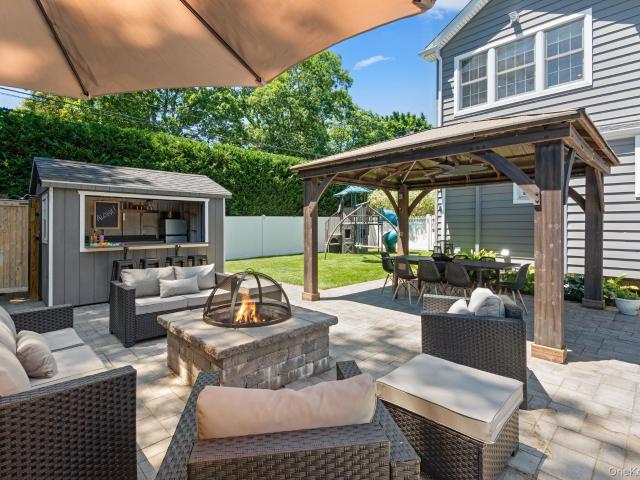 House for sale in Smithtown, New York