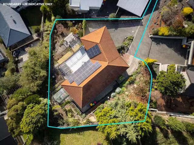 House for sale in Chaslands, Canterbury