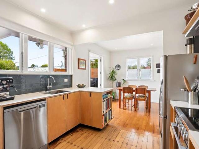 House for sale in Glen Eden, Waitākere Ranges