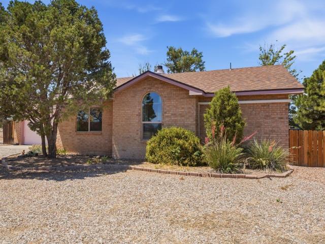 House for sale in Edgewood, New Mexico