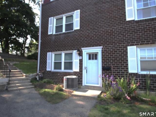 Townhouse for sale in West Haven, Connecticut