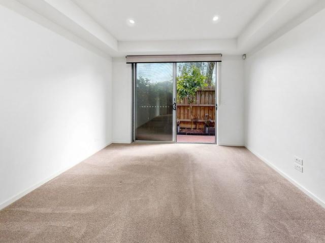 Townhouse for rent in Moonee Ponds, Melbourne