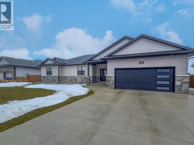 House for sale in Chatham–kent, Ontario