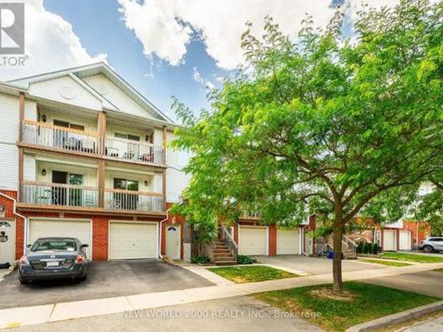 Townhouse for sale in Georgetown, Ontario
