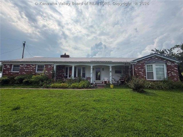 House for sale in Gandeeville, West Virginia