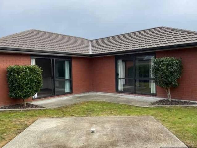 House for rent in Pauatahanui, Wellington