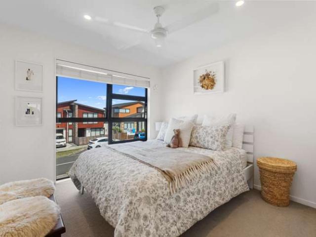 Townhouse for sale in Paremoremo