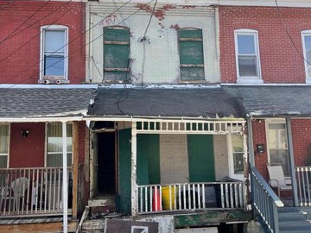 Townhouse for sale in Trenton, New Jersey