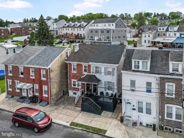 Townhouse for sale in Bridgeport, Pennsylvania