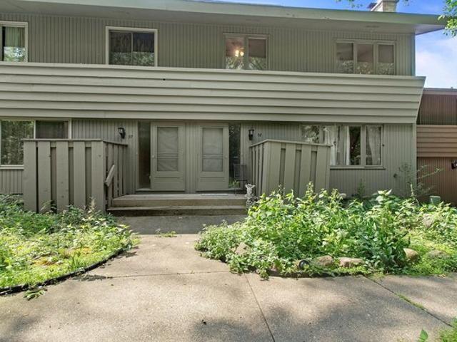 Townhouse for sale in Burnsville, Minnesota