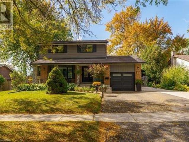 House for sale in Waverley Neighbourhood Group, Guelph