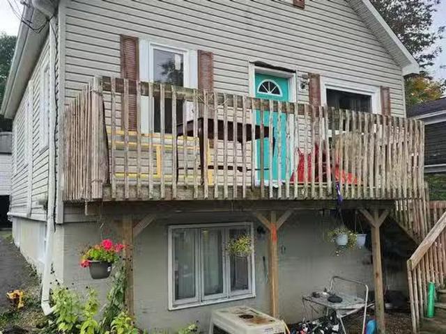 House for sale in Ravenscraig, Halifax