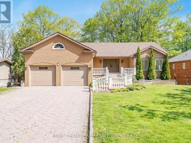 House for sale in Barrie, Ontario
