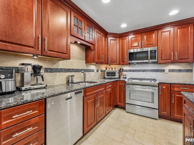 Townhouse for sale in Passaic, New Jersey
