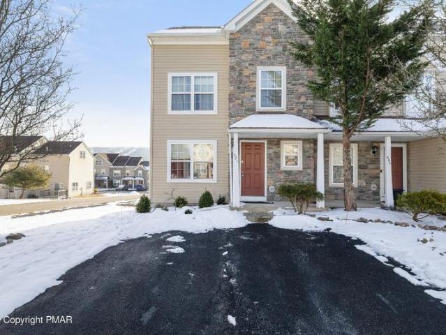 Townhouse for sale in East Stroudsburg Townhouse for sale in East Stroudsburg