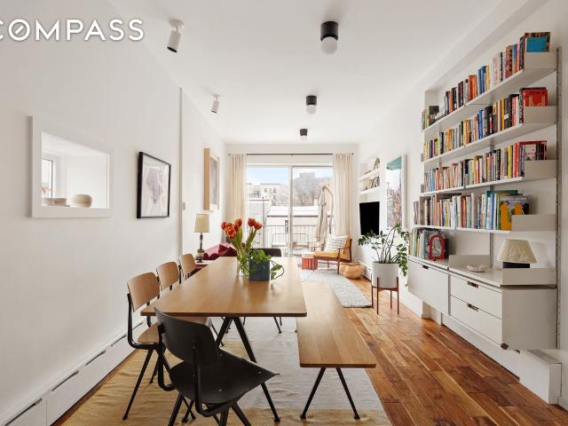 Condo for sale in Arverne, New York