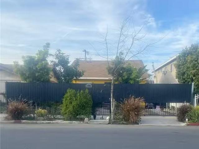 House for rent in Los Angeles