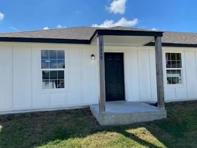 House for rent in Ada