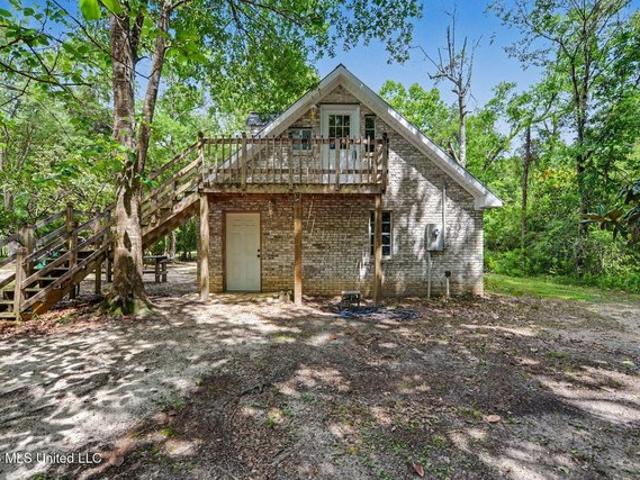 House for sale in Ocean Springs, Jackson County