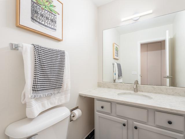 Condo for sale in Lisle, Illinois