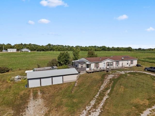 House for sale in Cowgill, Missouri