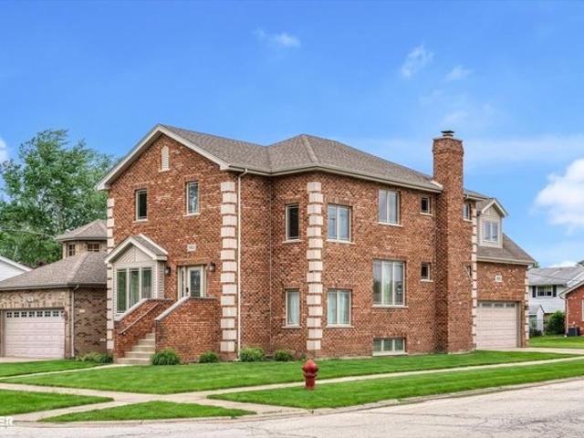 House for sale in Oak Lawn, Illinois
