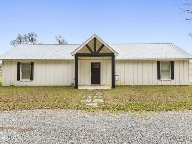 House for sale in Lucedale, Mississippi