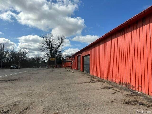 Commercial for sale in Flint