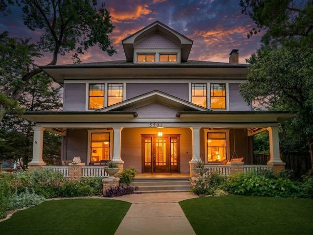 House for sale in Dallas, Texas