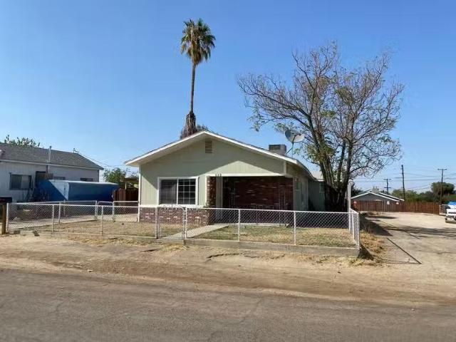 House for rent in Bakersfield