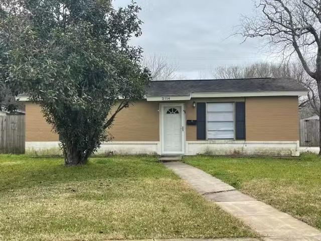 House for rent in Victoria